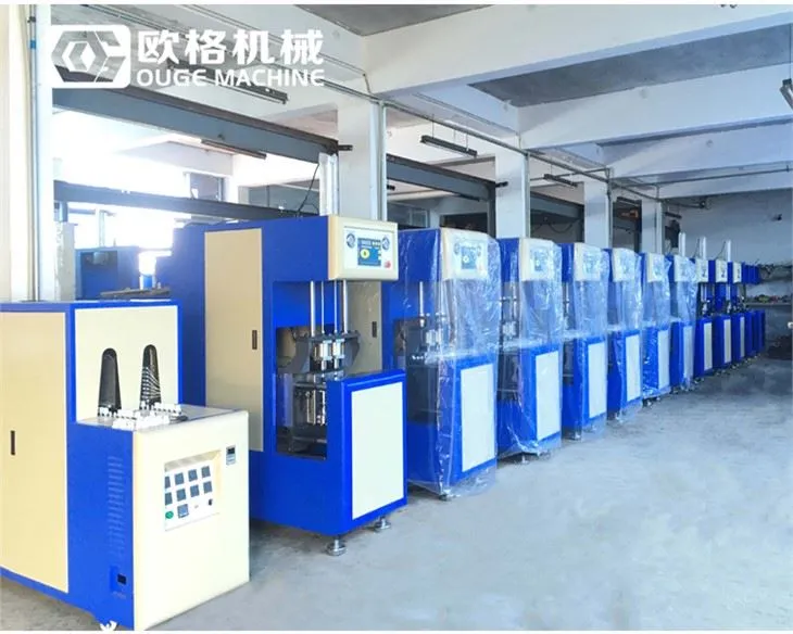 Semi-automatische blaasvormmachine